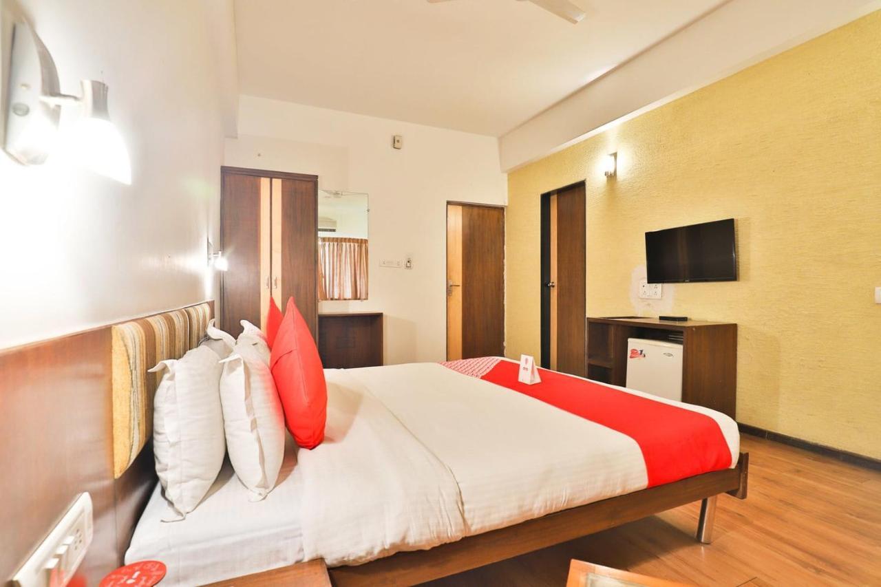 Hotel President Inn By Sky Stays Gandhinagar Ngoại thất bức ảnh